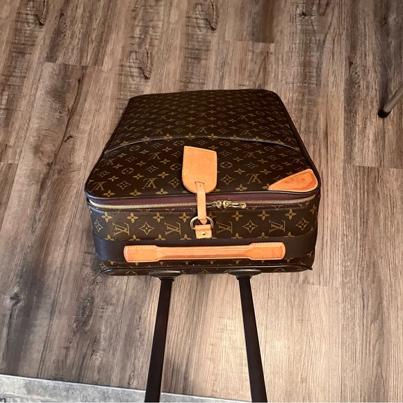 Authentic Louis Vuitton Pegase 60 Carry-On - Picture 2 of 15